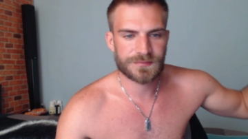 10in_Deluxe  03-09-2021 video kissing